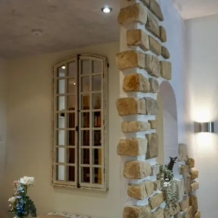 Barbaras Felsenlodge Dahn