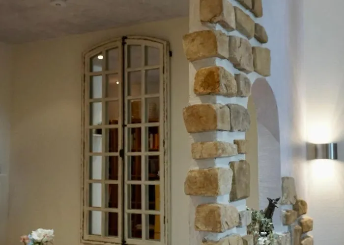 Barbaras Felsenlodge Dahn